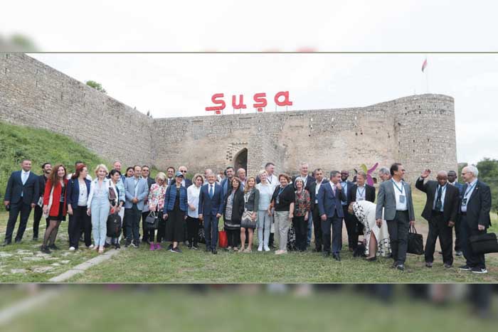 IX Qlobal Bakı Forumu iştirakçılarının Şuşaya səfəri başa çatıb