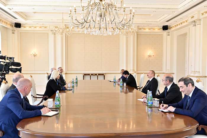 Prezident İlham Əliyev Serbiya Baş nazirinin müavinini qəbul edib