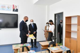 Prezident İlham Əliyev və birinci xanım Mehriban Əliyeva Bakı Avropa Liseyinin yeni binasının açılışında iştirak ediblər