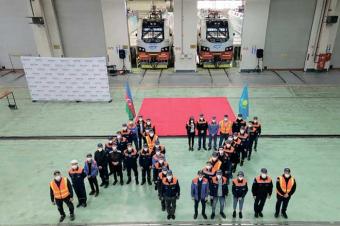 Ölkəmiz üçün hazırlanmış 2 yeni yük lokomotivinin təqdimatı